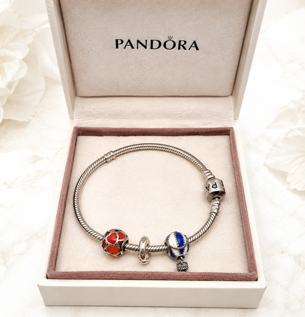 Authentic PANDORA Moments Bracelet Box Set Retired Red Hot Love Up & Away Charms